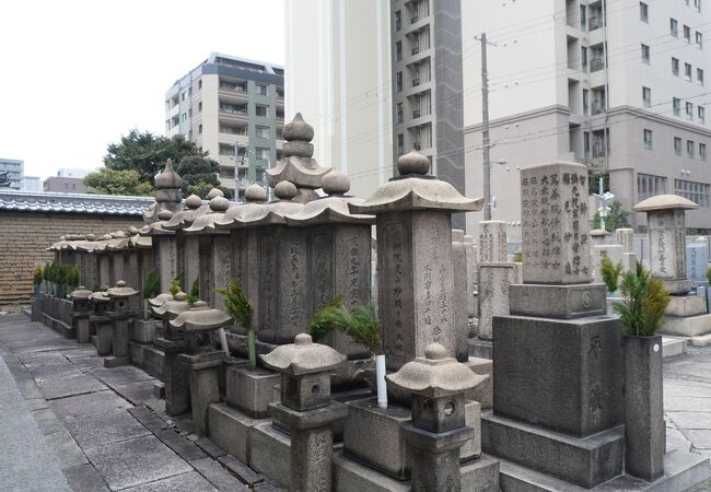 天王寺屋五兵衛の墓