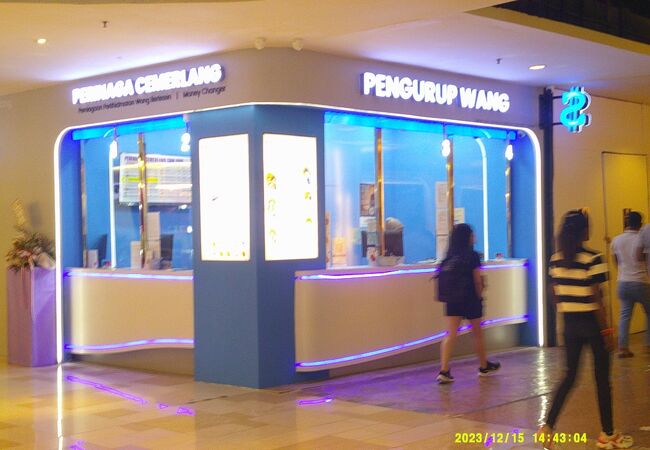 シティ スクエア