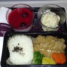 日本発の機内食は美味しい
