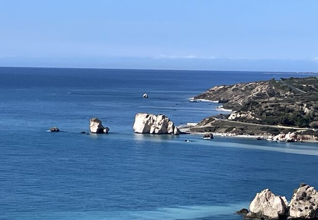 アフロディーテが生まれ降りたと言われる海岸