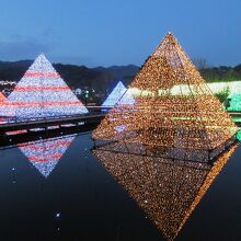 光のピラミッド