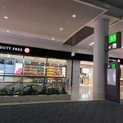 国内線出発ロビーに新たに免税店