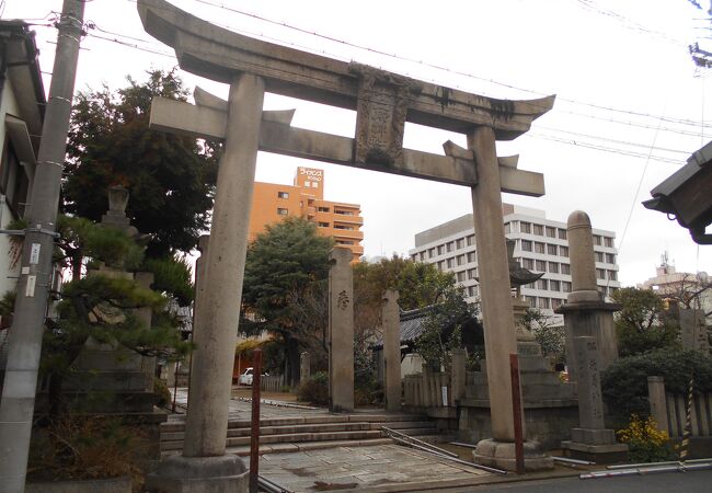 十二所神社 <お菊神社>