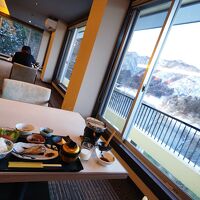 朝食の様子、こちらは普通です。