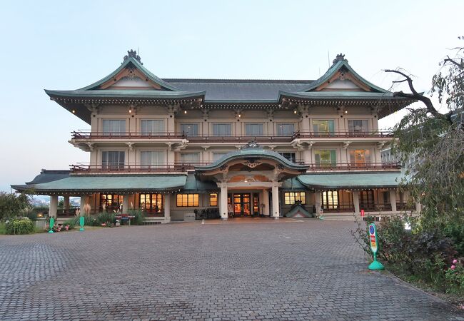 びわ湖大津館(旧琵琶湖ホテル)