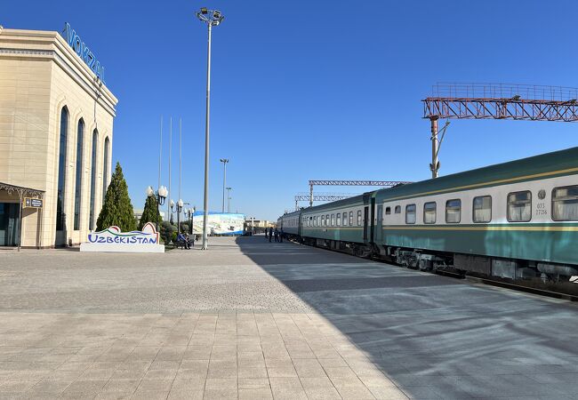 ヒヴァ駅