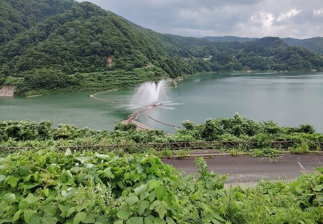 月山湖大噴水