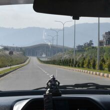 空港へのアクセスも快適。