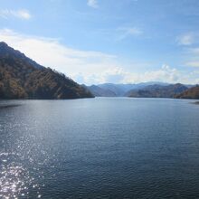 奥只見湖はダム湖としては日本有数の貯水量を誇ります