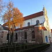歴史を感じさせる古い教会