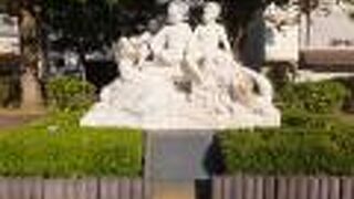 眼鏡橋を中心とした中島川沿いの公園