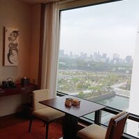 客室の窓からは皇居外苑等が眺望できます。