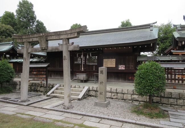 社殿や石の鳥居も立派で、見ごたえがありました。