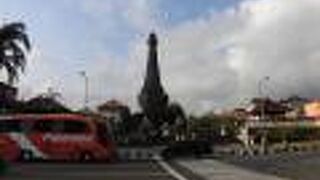 ププタン記念碑