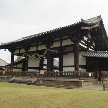 東大寺転害門