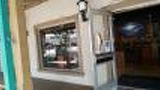 絵画のギャラリーも