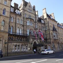 The Randolph Hotel, by Graduate Hotels