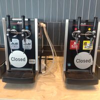 セルフのフリードリンクコーナー