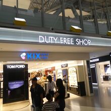 関西空港直営免税店 KIX DUTY FREE