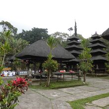 バトゥカル寺院