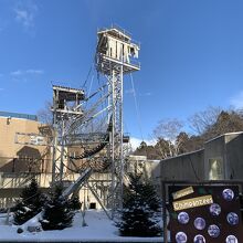 円山動物園 チンパンジー館