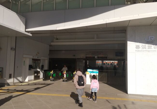 JR京葉線 幕張豊砂駅 イオン幕張に行くのに便利になりました