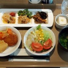 朝食バイキング。美味しかったです！