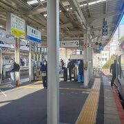 和歌山駅ではJR和歌山線とJR紀勢線の和歌山市方面の乗り場が一緒です