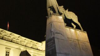 ゲディミナス大公の記念碑