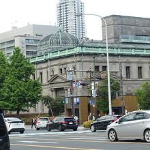 大江橋から見た建物