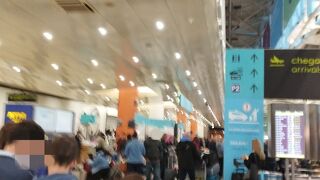 ウーバータクシーの乗り場はP2