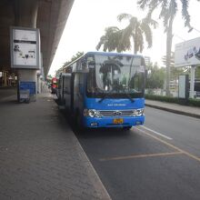 タンソンニャット空港