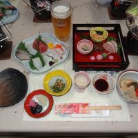 和洋折衷の会席料理 (夕食)