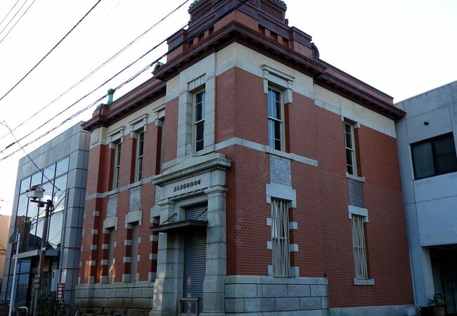 大正3年に川崎貯蓄銀行 佐原支店として竣工した近代建築