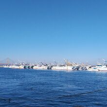 銚子大橋も左側に見えます