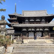 念願の法隆寺。年末は空いてました。