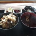 食事とお土産