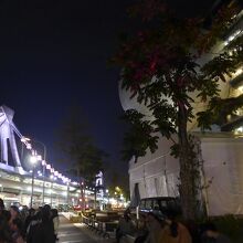 士林夜市から帰る再利用した最寄駅付近の風景