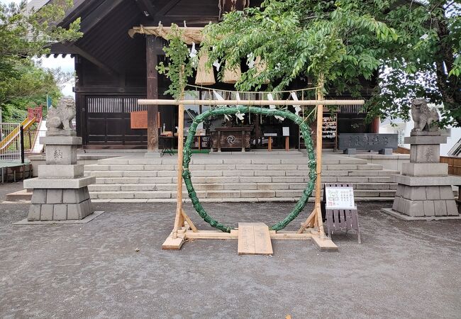 榎本武揚ゆかりの神社