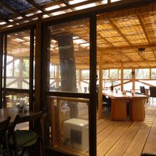 園内レストラン　とらっせバイキング