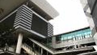 台湾新幹線の高雄市佐営区にある駅です。