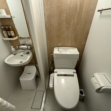 トイレシャワーは狭いので、天橋立ホテルの温泉利用がオススメ。