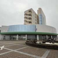 8階建ての規模の大きなホテルです。