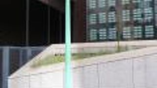 レトロなガス灯が輝いています