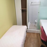 シャワー付きシングルルーム