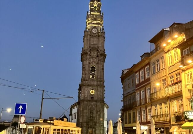 ポルトガルで一番高い塔