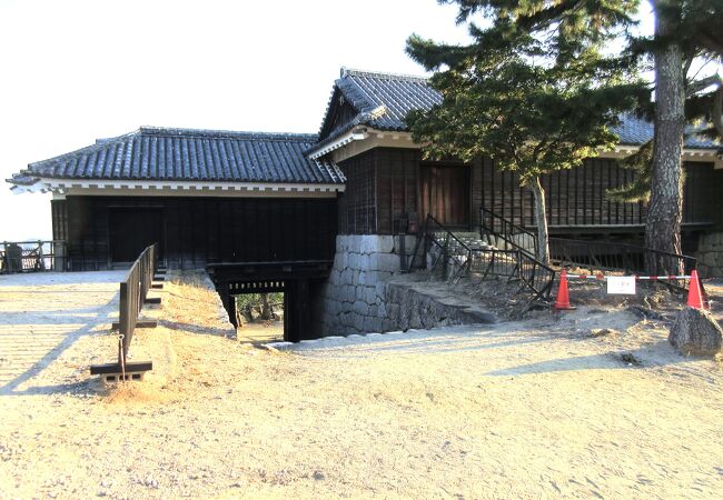 松山城の第一の防衛線を構成しています