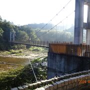 十分ビジターセンターから十分瀑布に行くときに渡る吊り橋です。