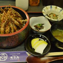 ワカサギ天丼