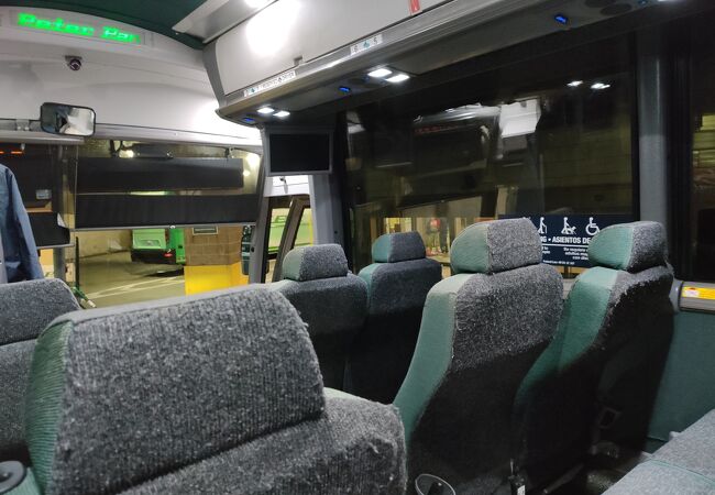 アメリカ海軍 バス内広告 アメリカ海軍 バス内広告 都営バス 大型ステッカー｜SPACE MEDIA